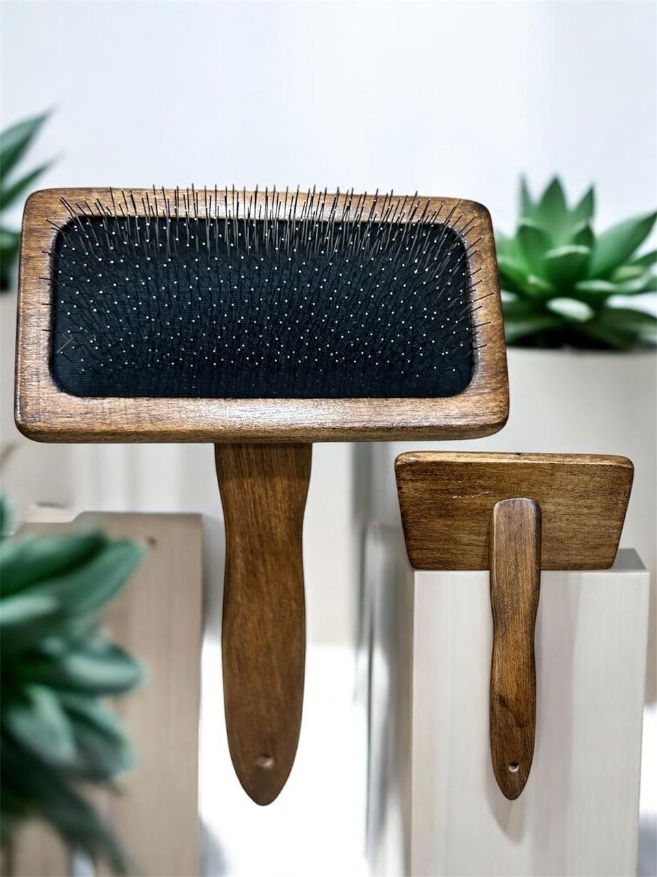 Sandalwood Slicker Medium Size